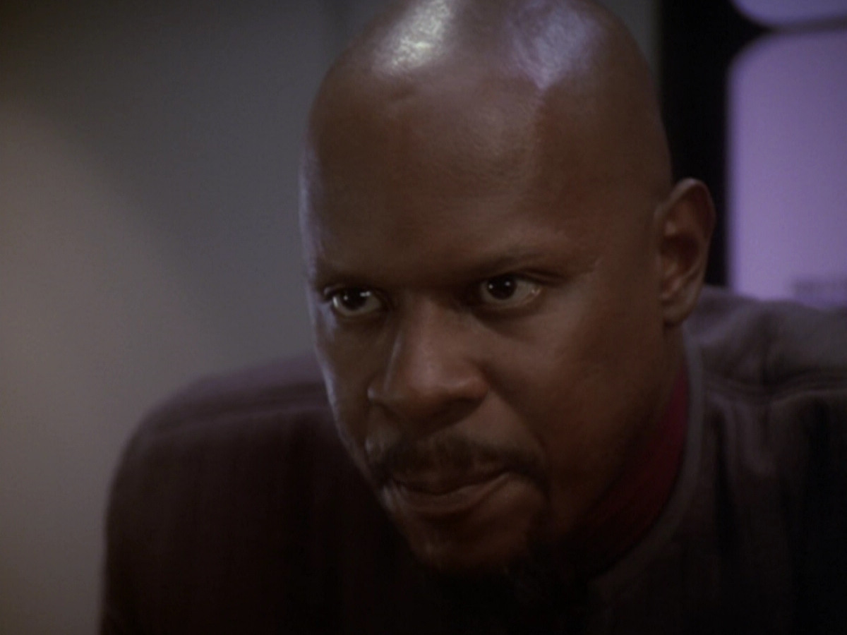extant_StarTrek_DS9_6x05-FavorTheBold_00642.jpg
