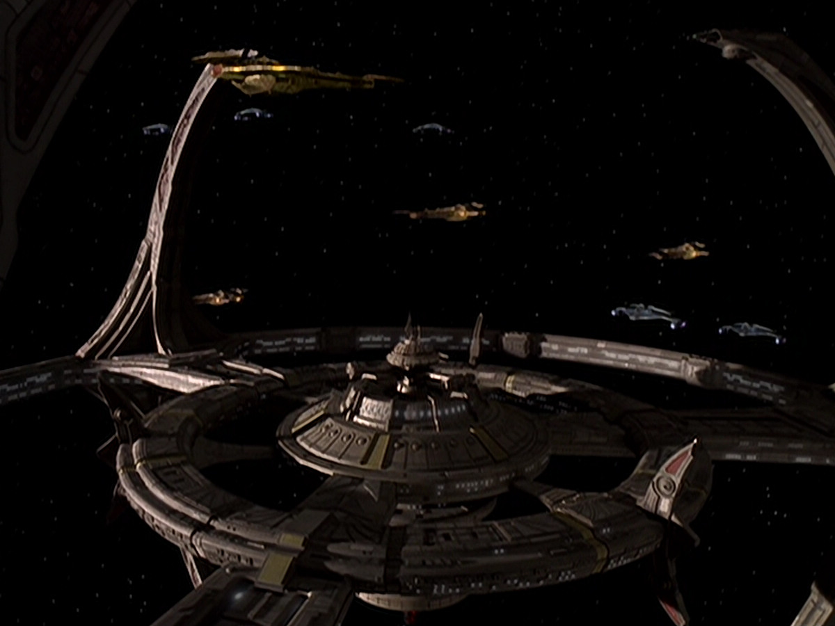 extant_StarTrek_DS9_6x05-FavorTheBold_00649.jpg