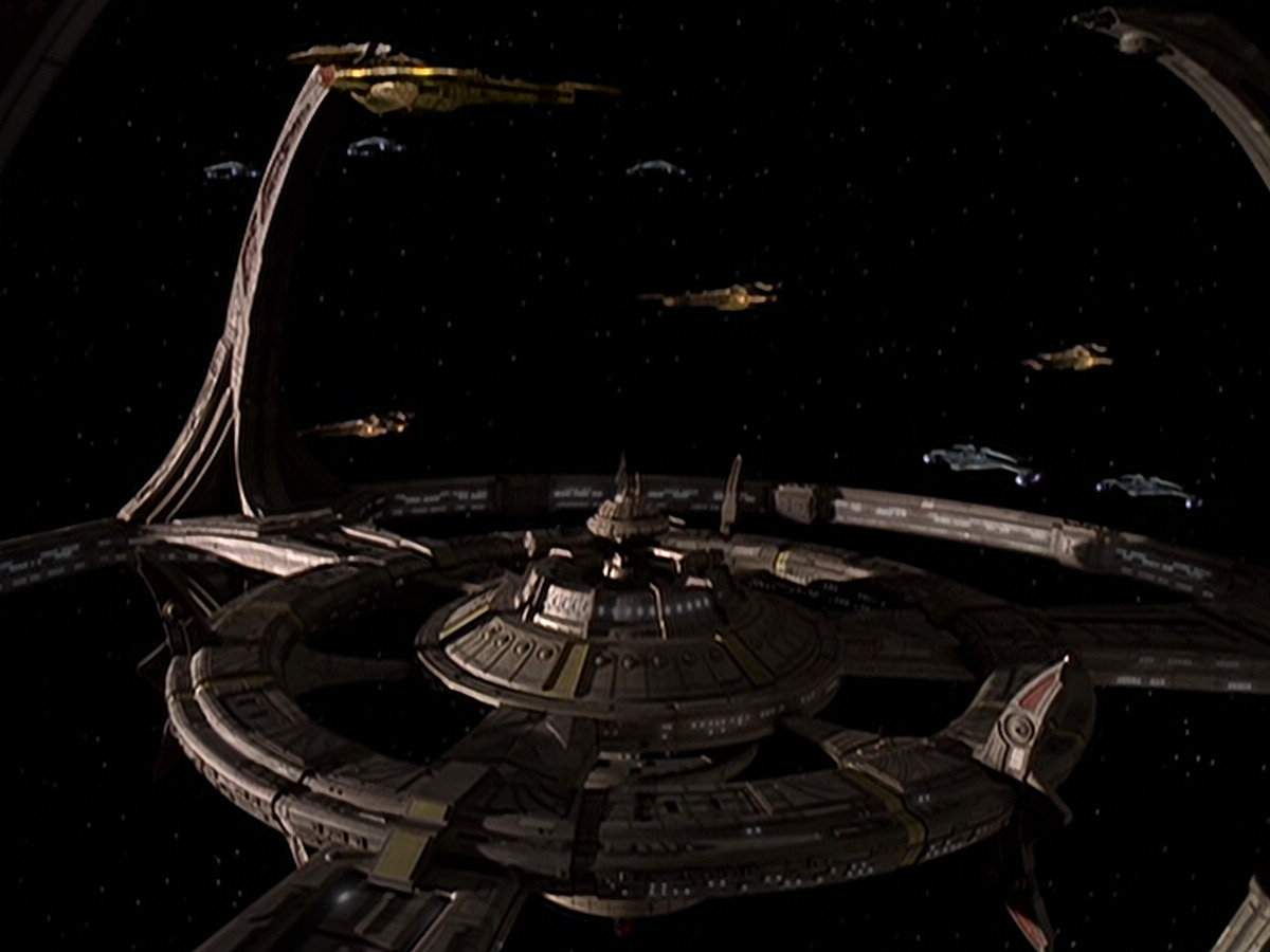 extant_StarTrek_DS9_6x05-FavorTheBold_00650.jpg