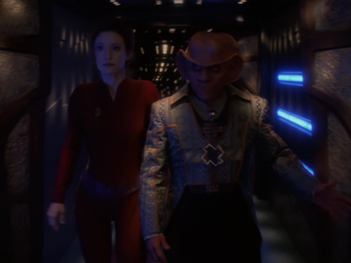 extant_StarTrek_DS9_6x05-FavorTheBold_00741.jpg