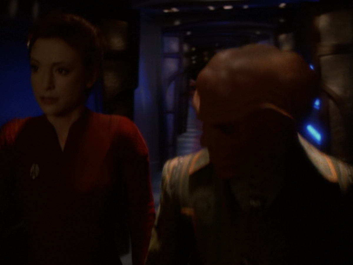 extant_StarTrek_DS9_6x05-FavorTheBold_00756.jpg