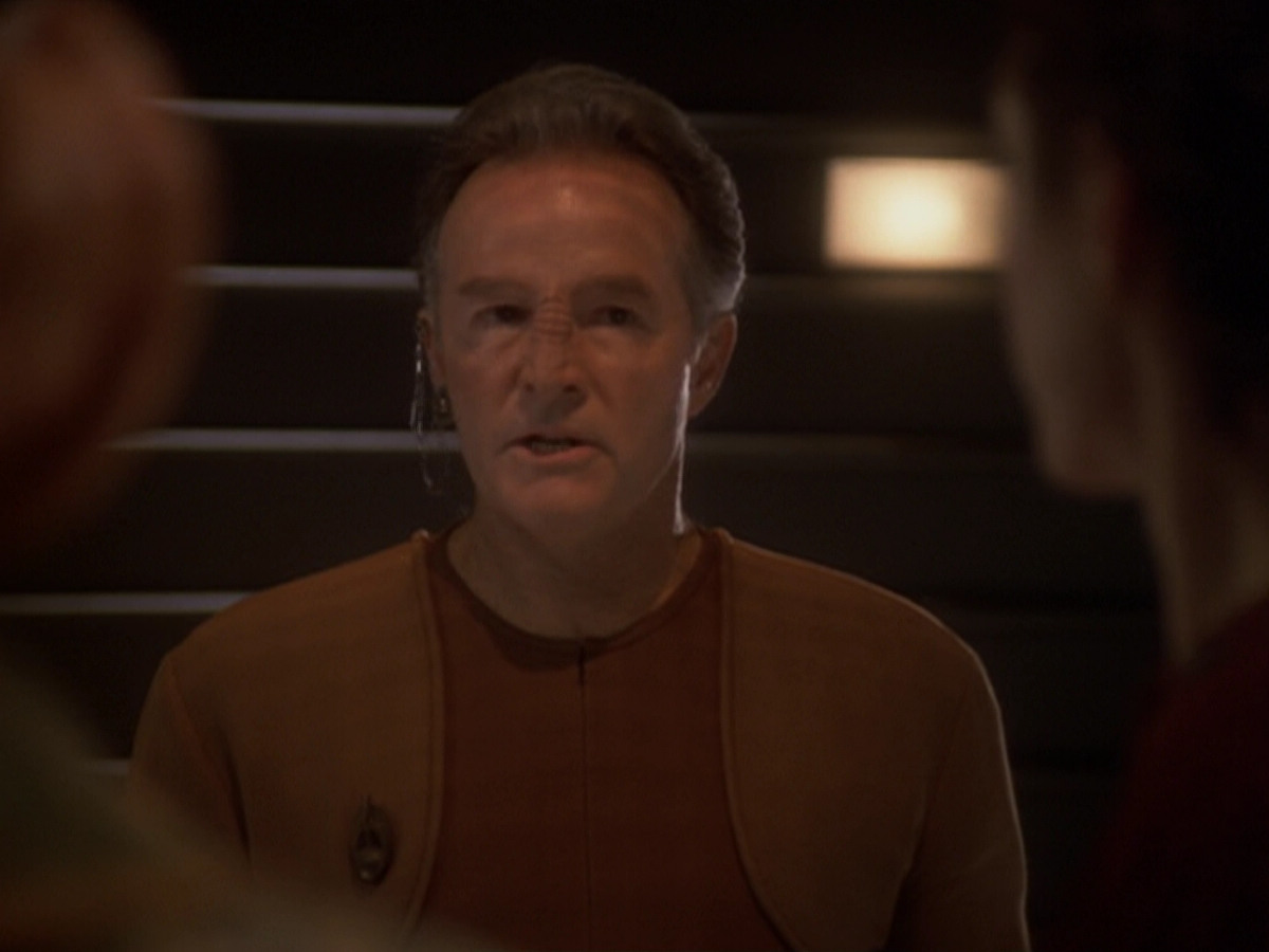 extant_StarTrek_DS9_6x05-FavorTheBold_00780.jpg