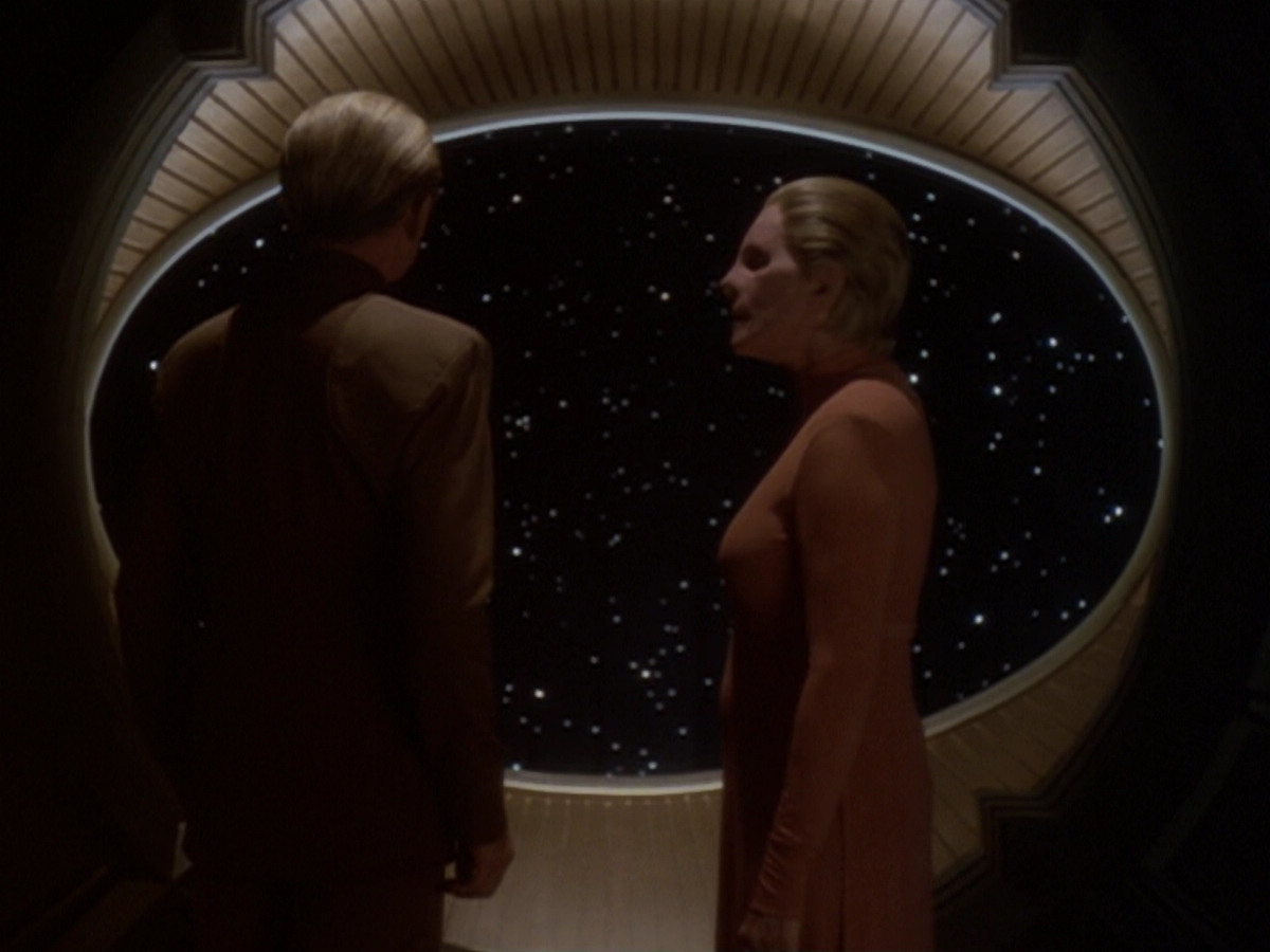extant_StarTrek_DS9_6x05-FavorTheBold_01050.jpg
