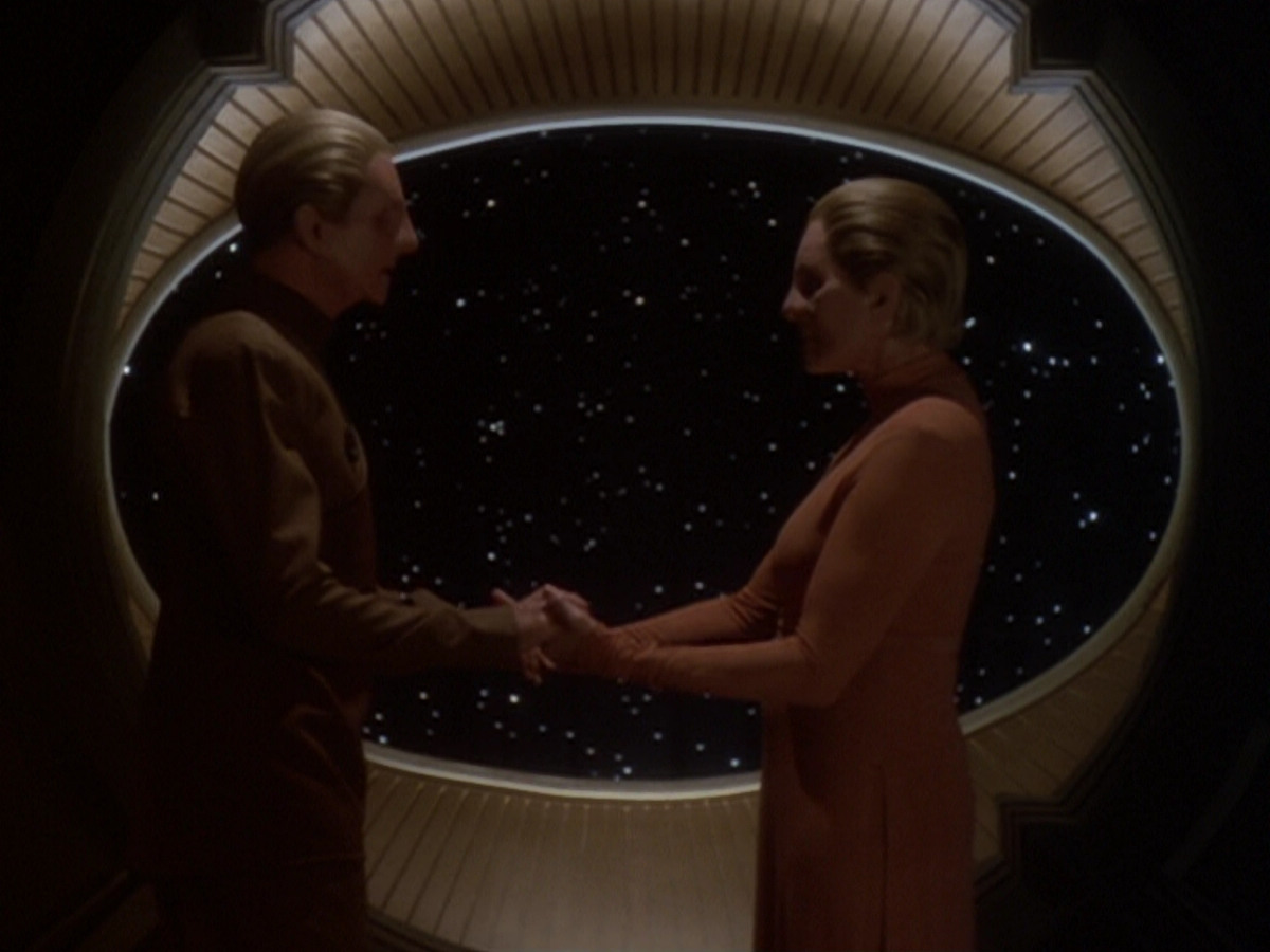 extant_StarTrek_DS9_6x05-FavorTheBold_01070.jpg