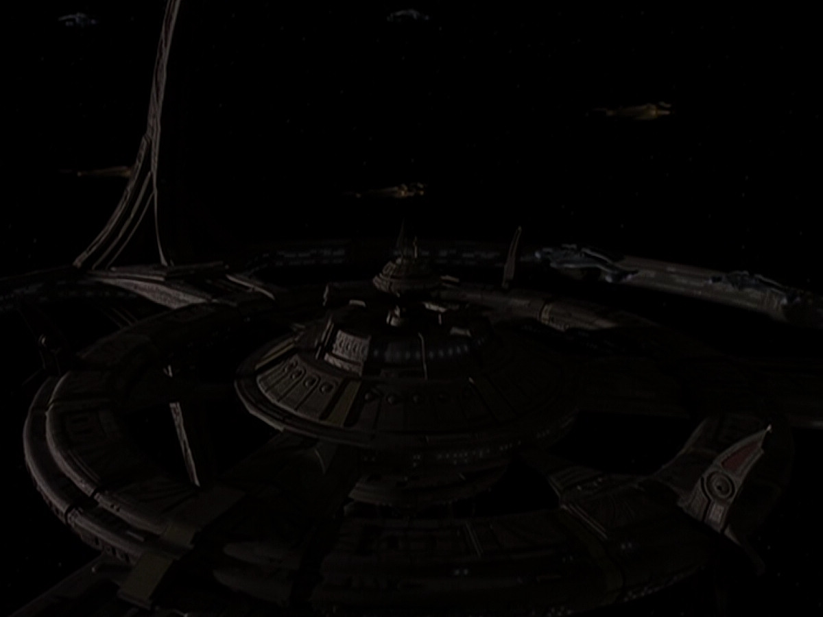 extant_StarTrek_DS9_6x05-FavorTheBold_01092.jpg