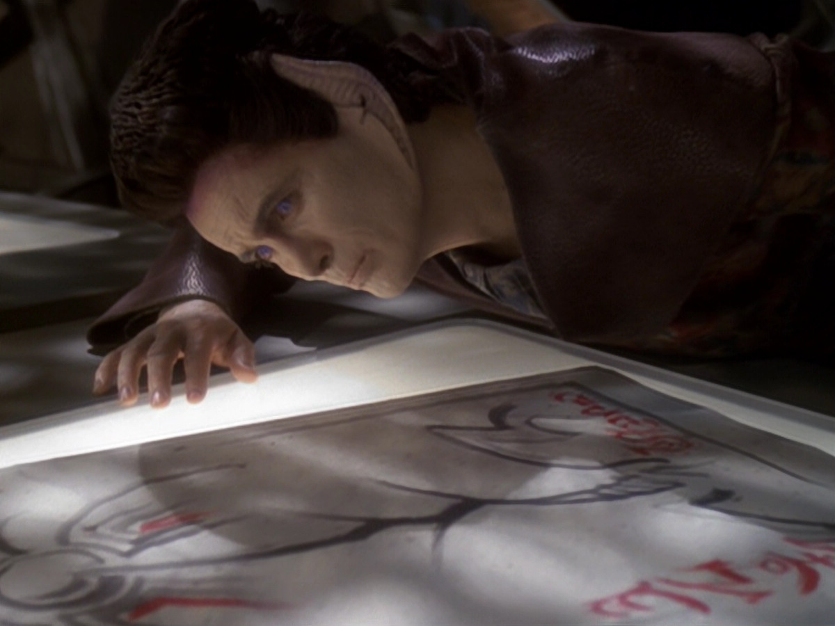 extant_StarTrek_DS9_6x05-FavorTheBold_01106.jpg