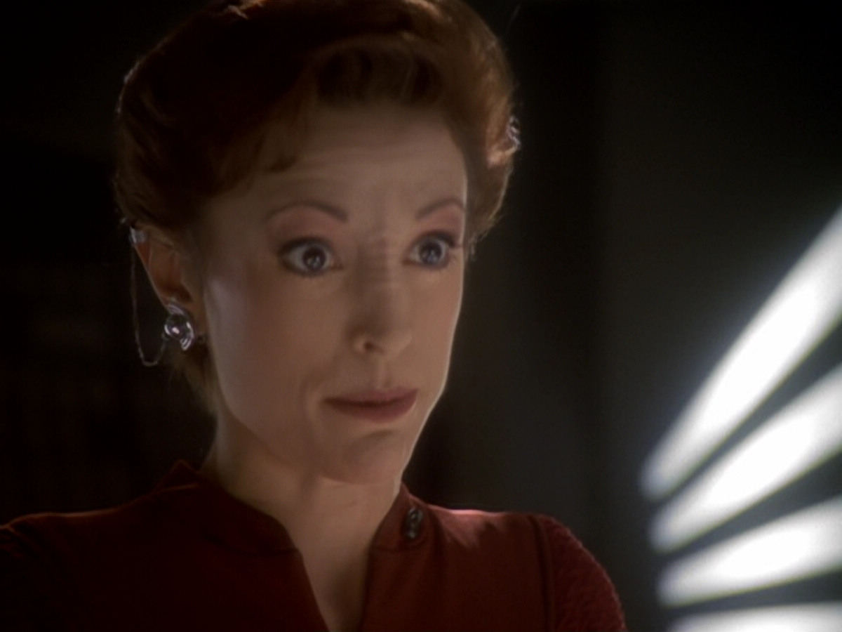 extant_StarTrek_DS9_6x05-FavorTheBold_01160.jpg