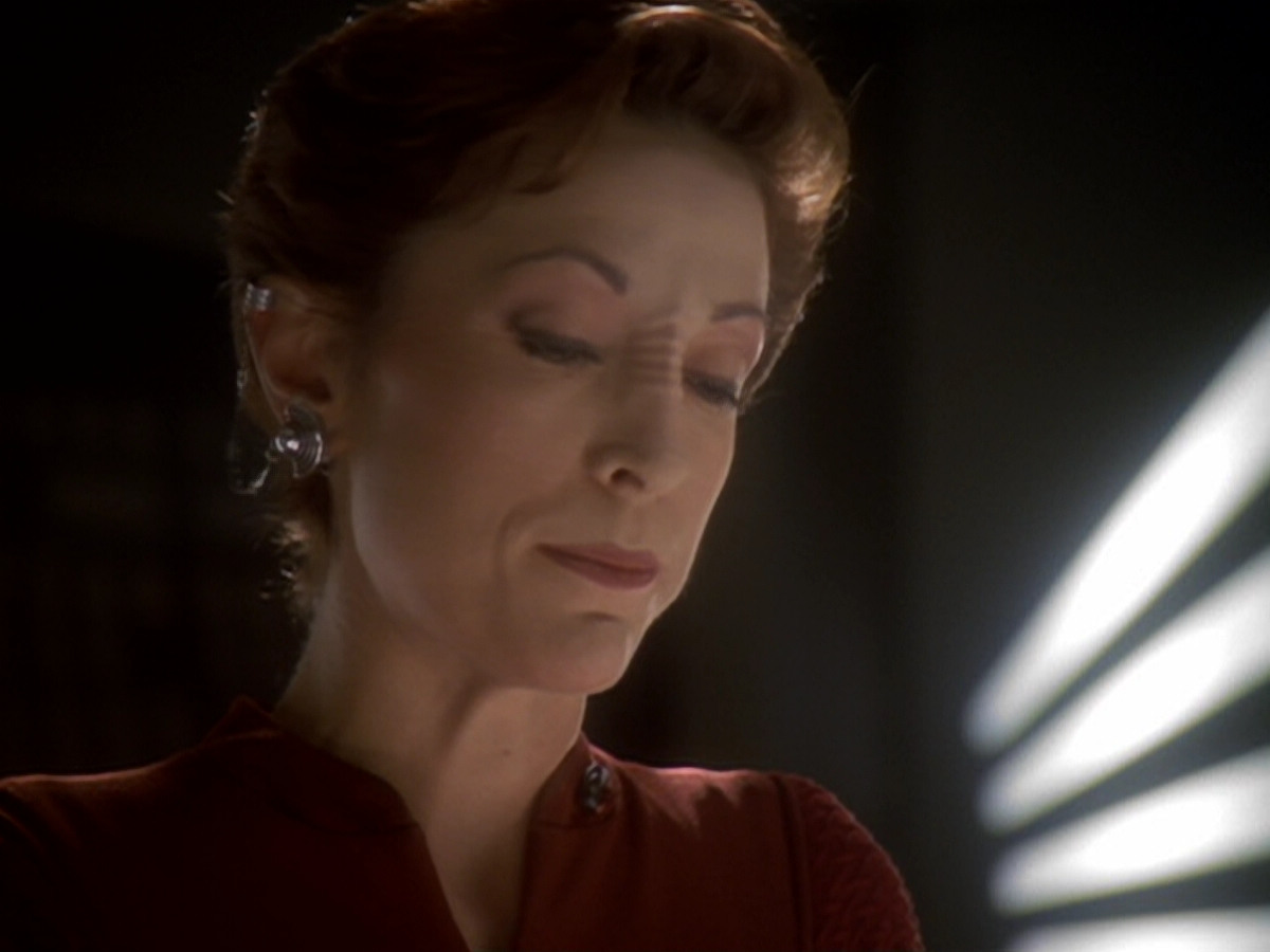 extant_StarTrek_DS9_6x05-FavorTheBold_01162.jpg