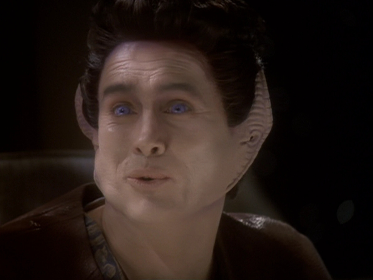 extant_StarTrek_DS9_6x05-FavorTheBold_01173.jpg