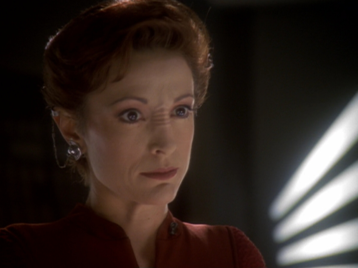 extant_StarTrek_DS9_6x05-FavorTheBold_01204.jpg
