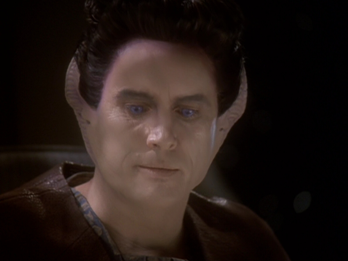 extant_StarTrek_DS9_6x05-FavorTheBold_01211.jpg