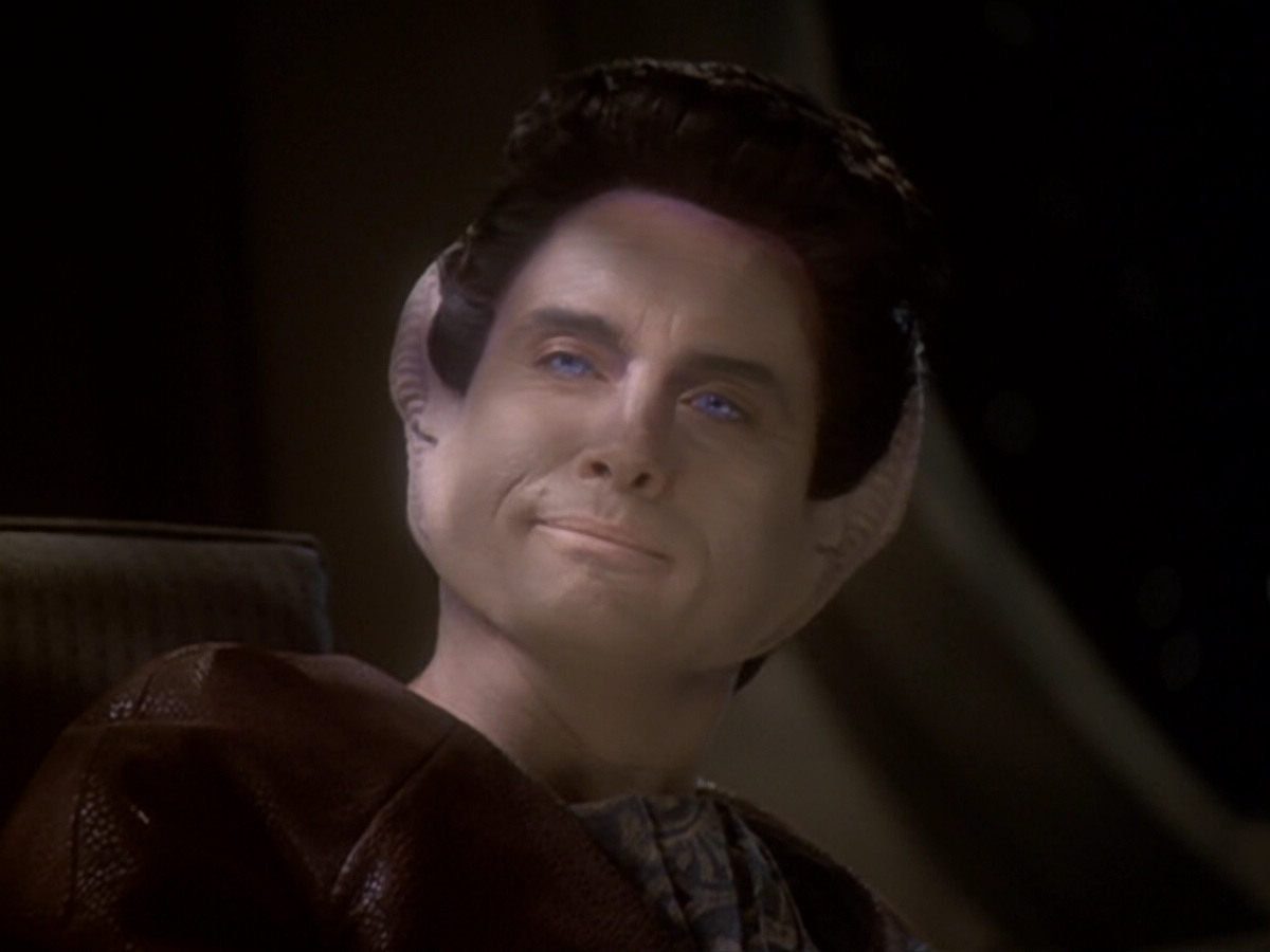 extant_StarTrek_DS9_6x05-FavorTheBold_01253.jpg
