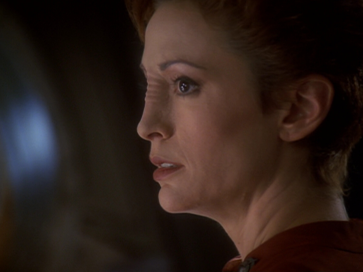 extant_StarTrek_DS9_6x05-FavorTheBold_01279.jpg