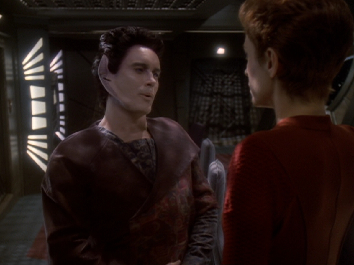 extant_StarTrek_DS9_6x05-FavorTheBold_01287.jpg