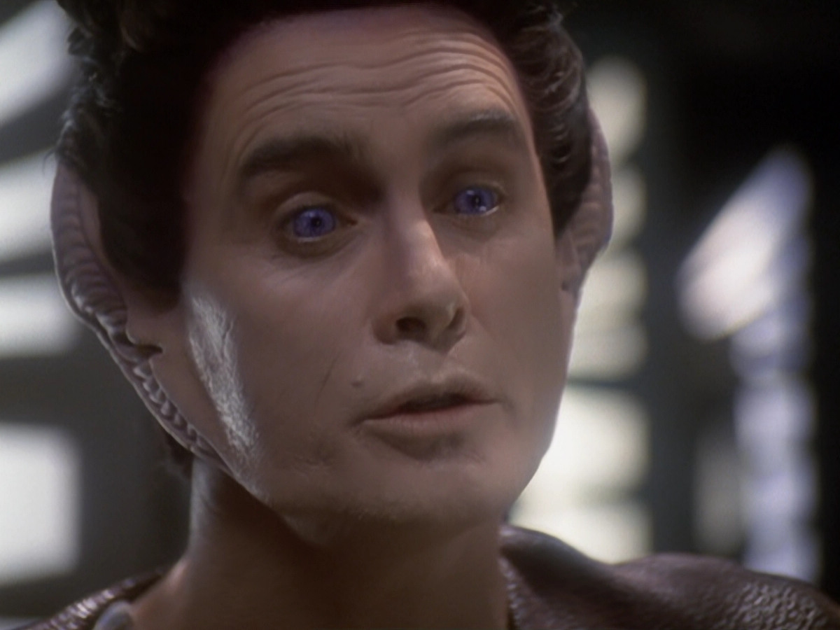 extant_StarTrek_DS9_6x05-FavorTheBold_01299.jpg