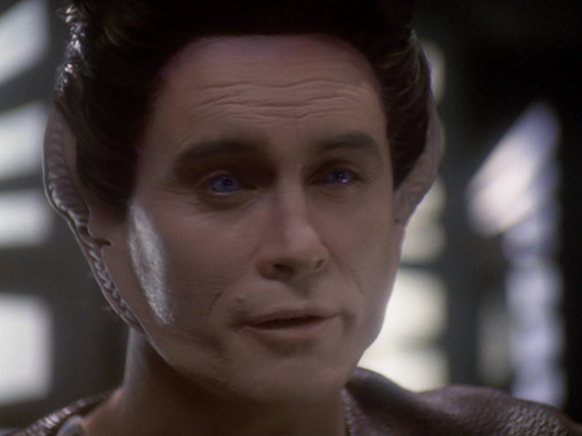 extant_StarTrek_DS9_6x05-FavorTheBold_01302.jpg