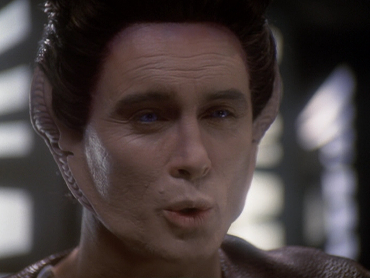 extant_StarTrek_DS9_6x05-FavorTheBold_01303.jpg