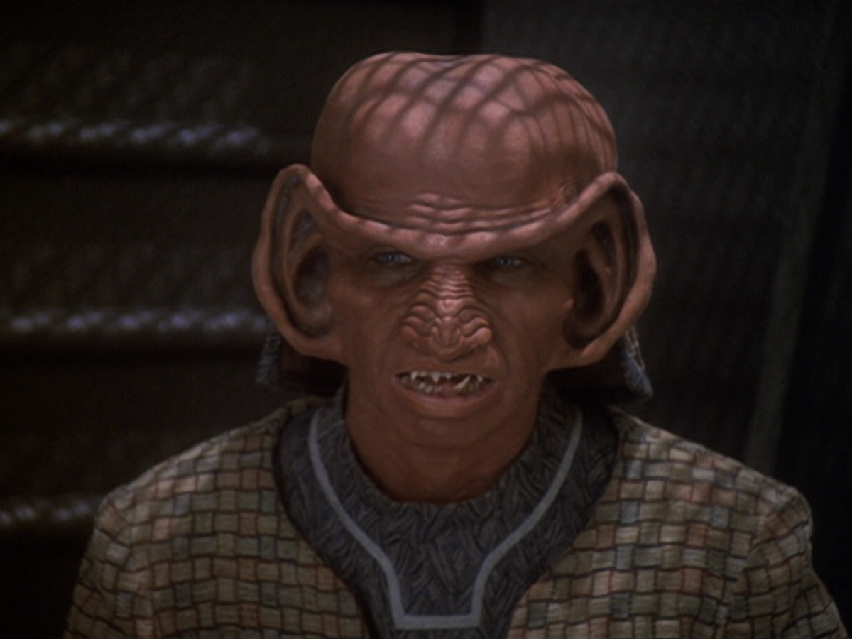 extant_StarTrek_DS9_6x05-FavorTheBold_01363.jpg