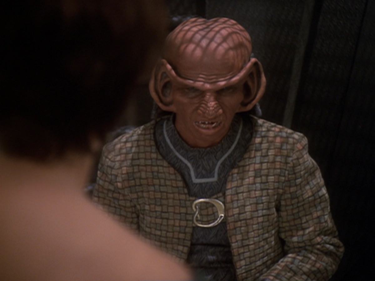 extant_StarTrek_DS9_6x05-FavorTheBold_01383.jpg