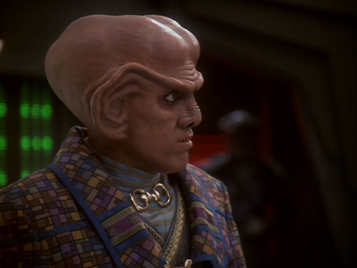 extant_StarTrek_DS9_6x05-FavorTheBold_01475.jpg