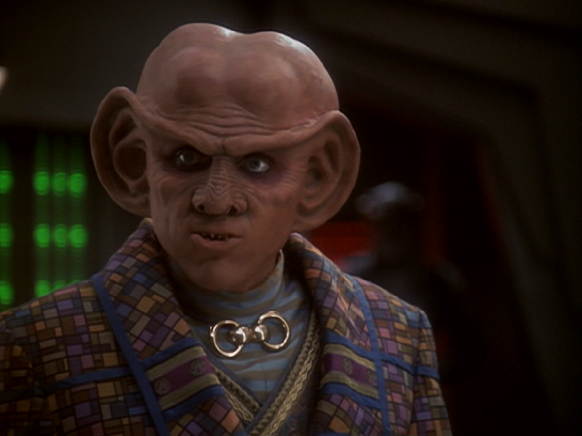 extant_StarTrek_DS9_6x05-FavorTheBold_01478.jpg