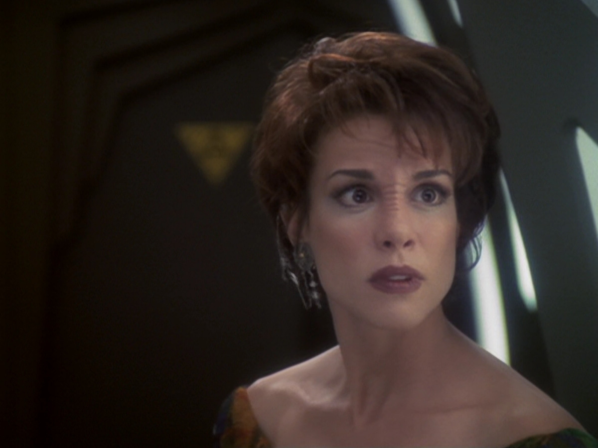 extant_StarTrek_DS9_6x05-FavorTheBold_01491.jpg