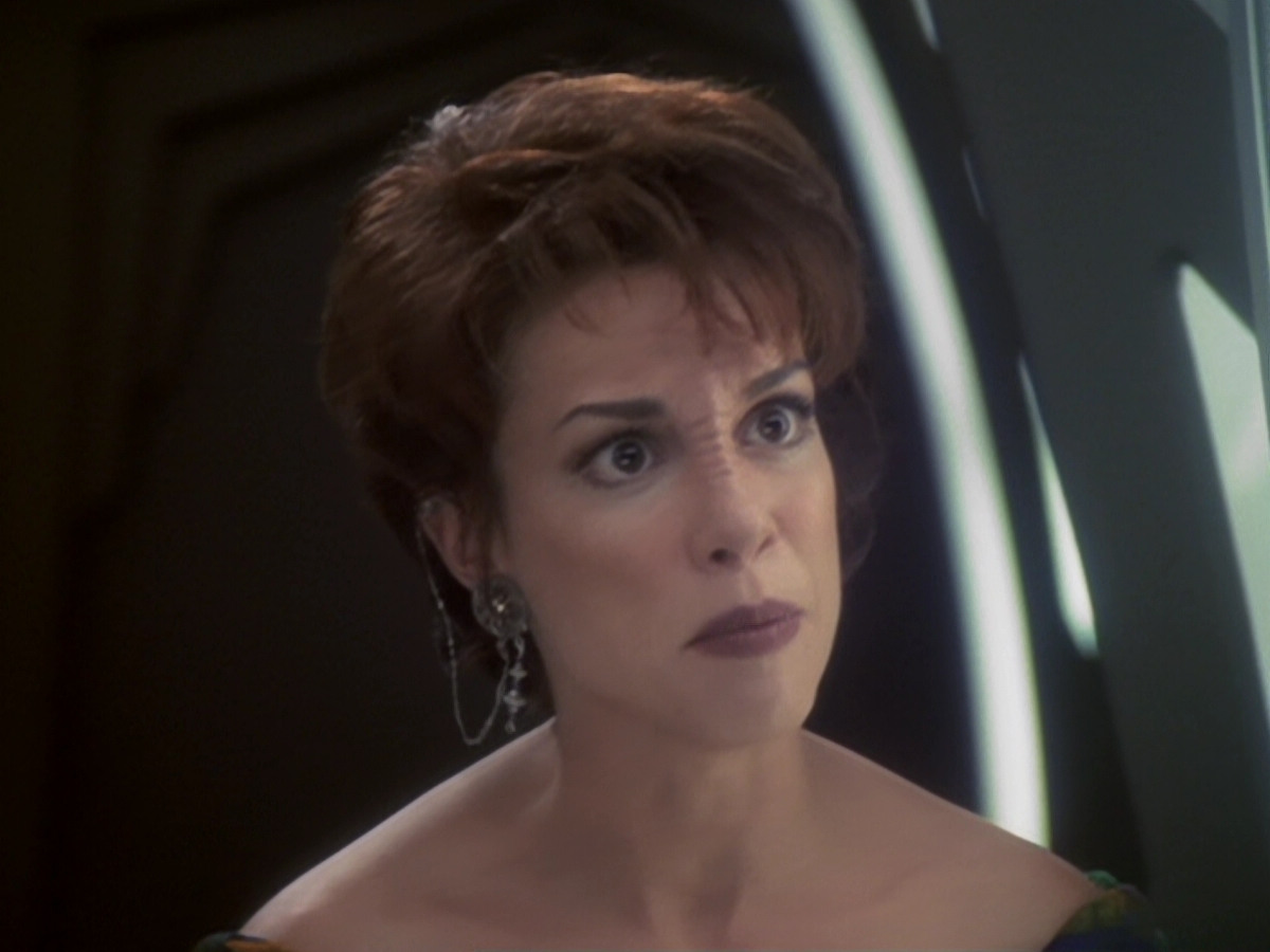 extant_StarTrek_DS9_6x05-FavorTheBold_01494.jpg