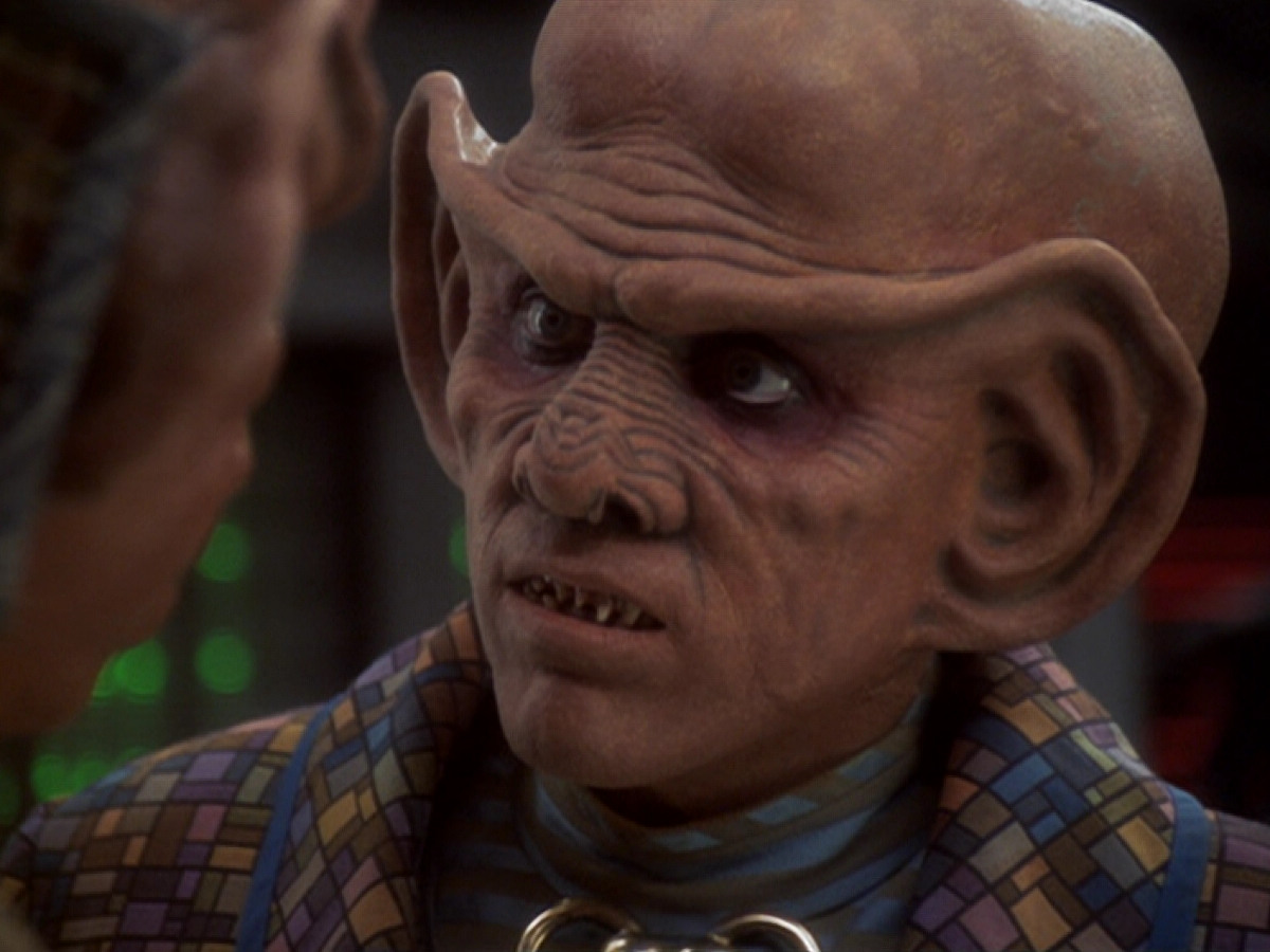 extant_StarTrek_DS9_6x05-FavorTheBold_01535.jpg