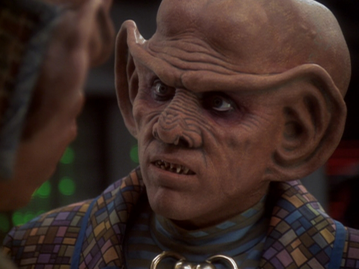 extant_StarTrek_DS9_6x05-FavorTheBold_01538.jpg