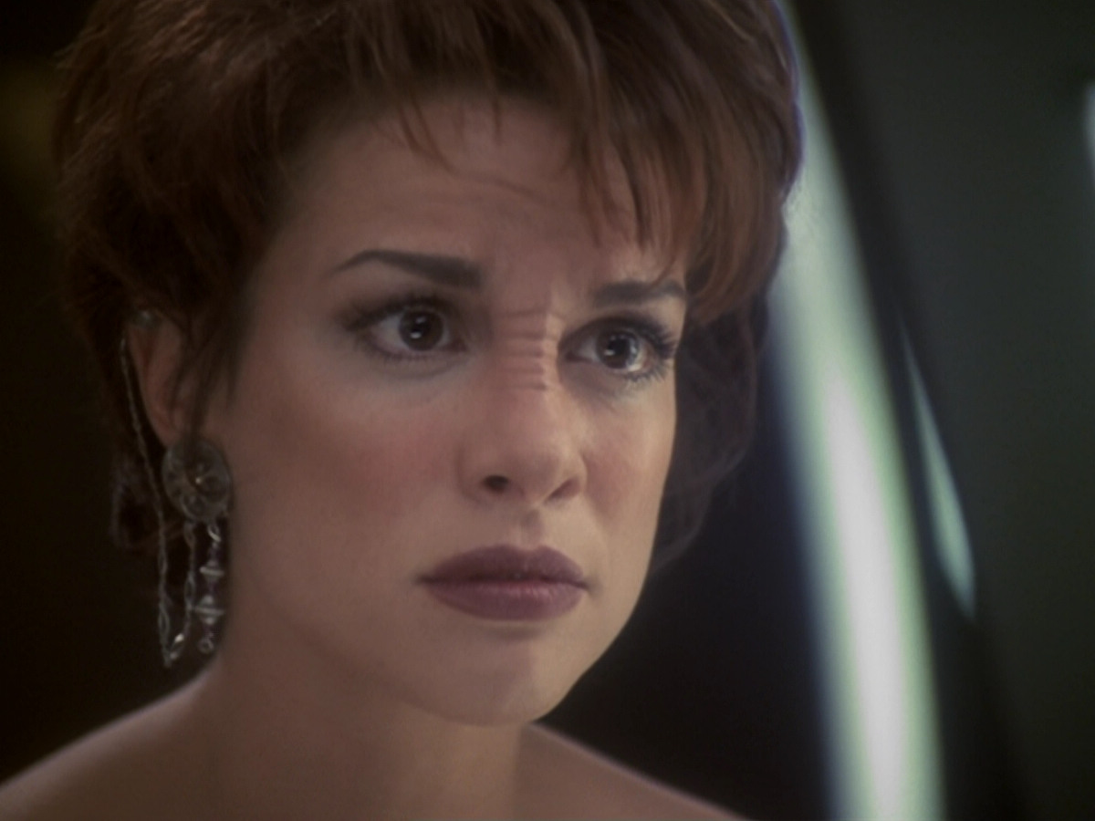 extant_StarTrek_DS9_6x05-FavorTheBold_01541.jpg