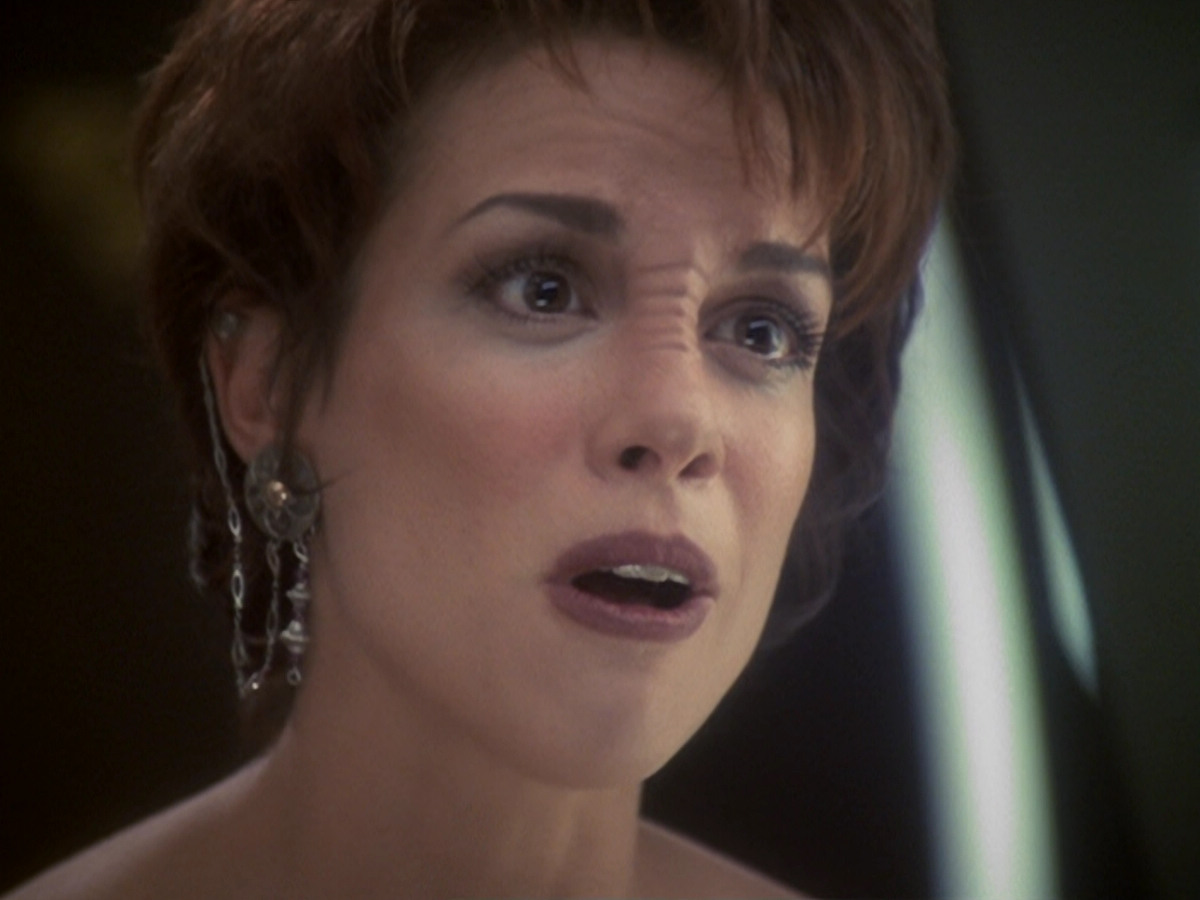 extant_StarTrek_DS9_6x05-FavorTheBold_01573.jpg