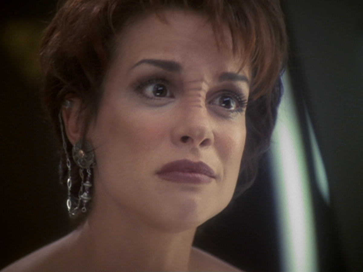 extant_StarTrek_DS9_6x05-FavorTheBold_01575.jpg