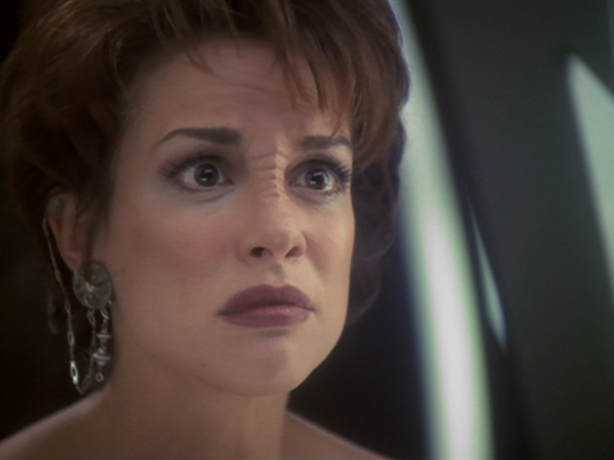 extant_StarTrek_DS9_6x05-FavorTheBold_01617.jpg