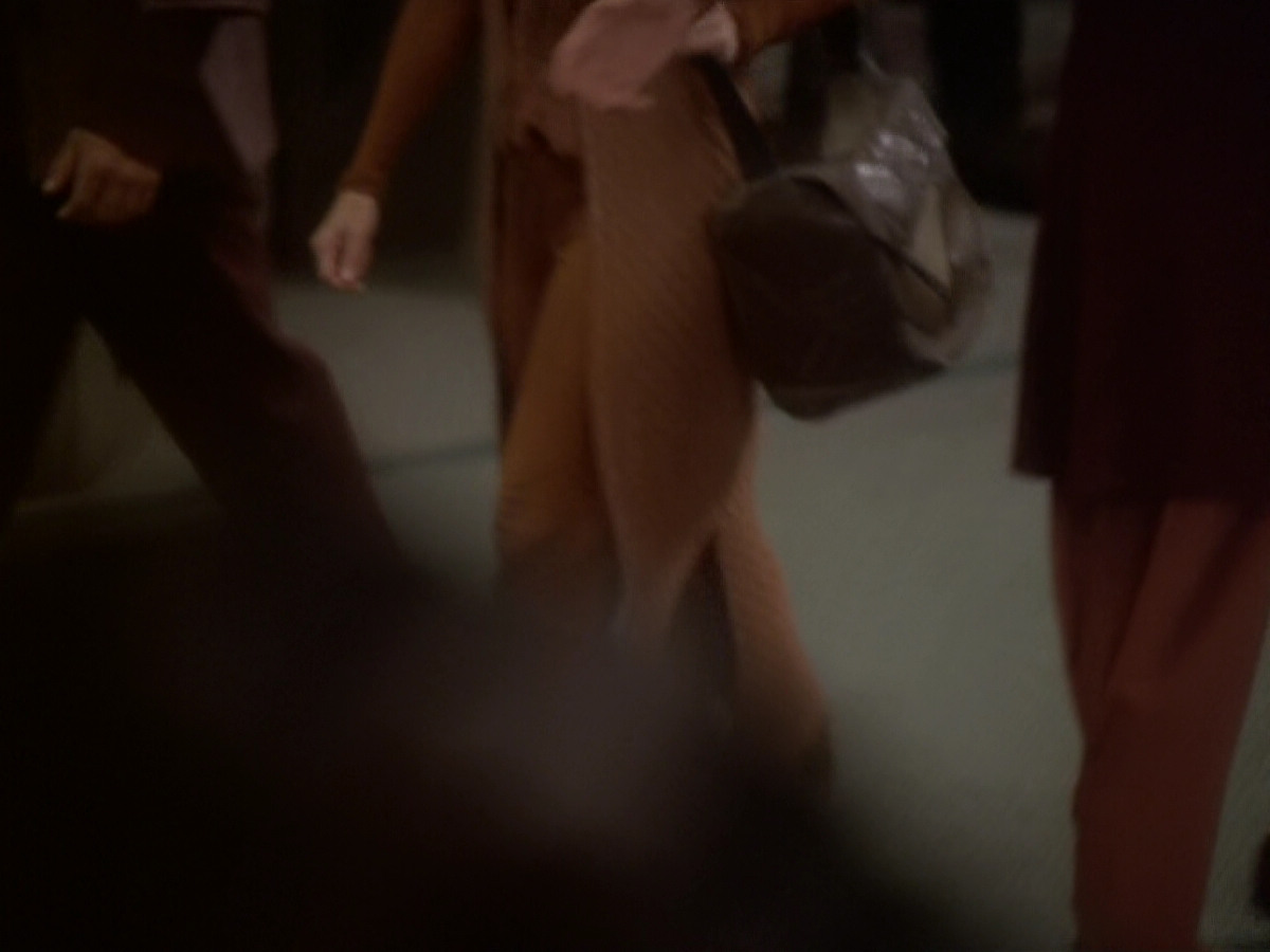 extant_StarTrek_DS9_6x05-FavorTheBold_01625.jpg