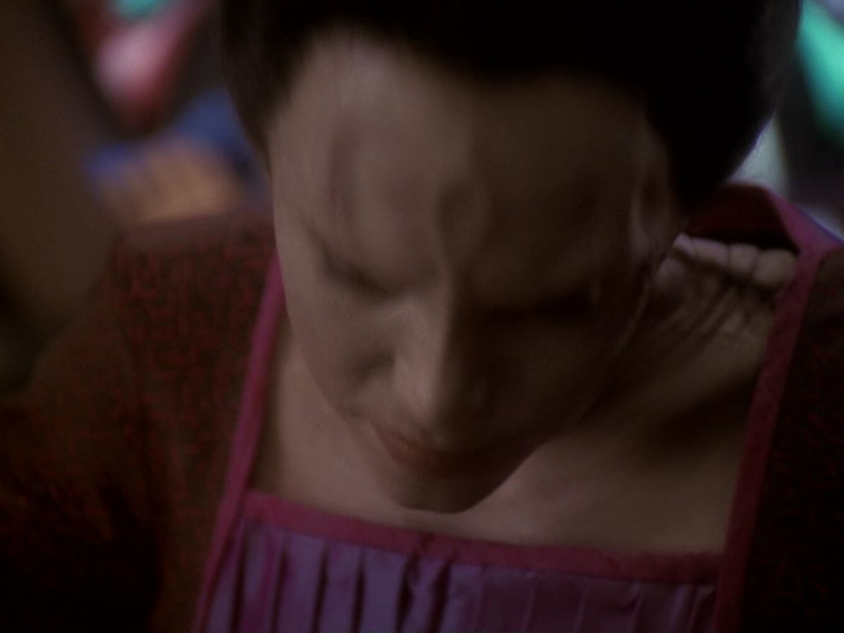 extant_StarTrek_DS9_6x05-FavorTheBold_01643.jpg