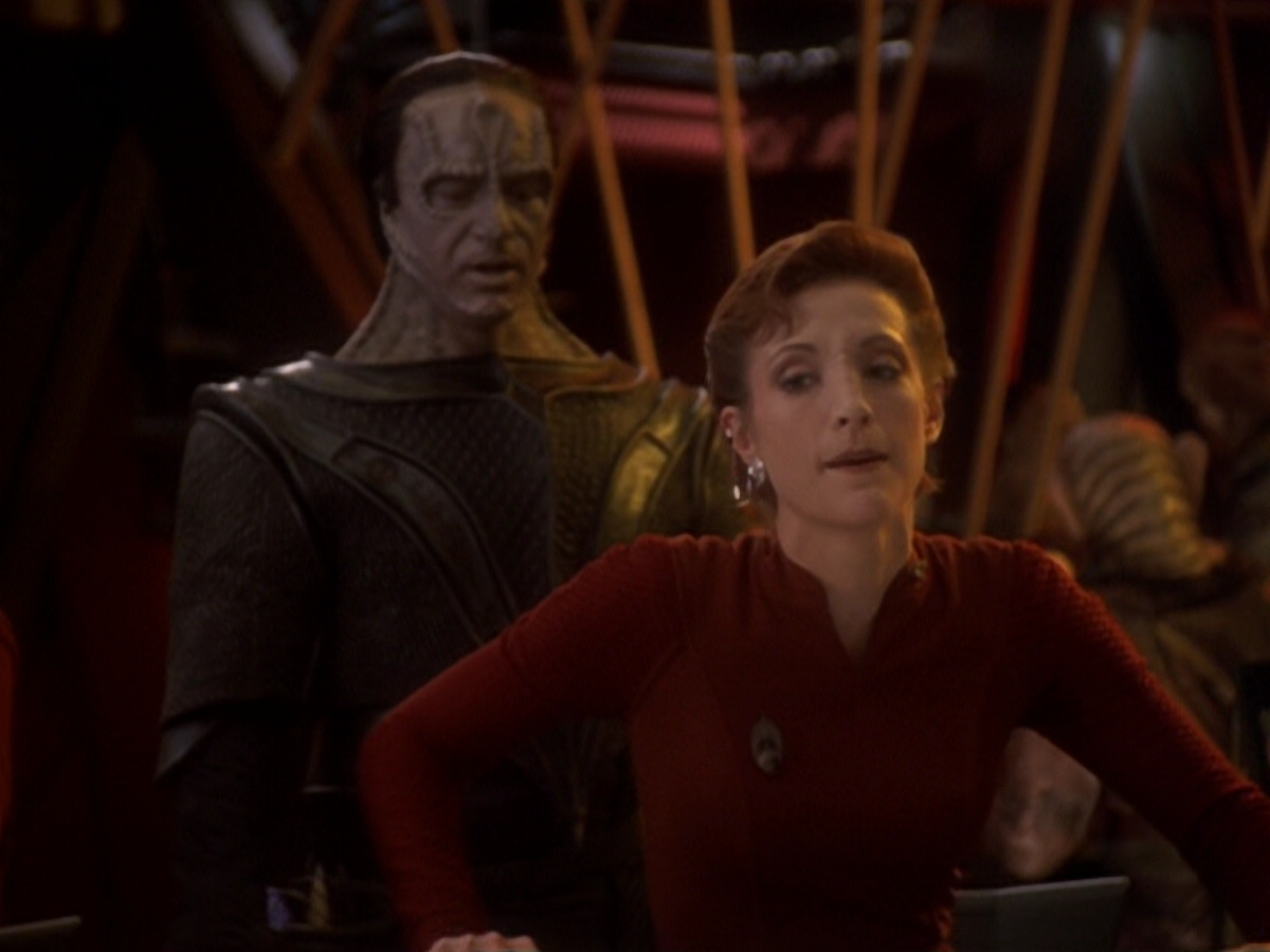 extant_StarTrek_DS9_6x05-FavorTheBold_01909.jpg