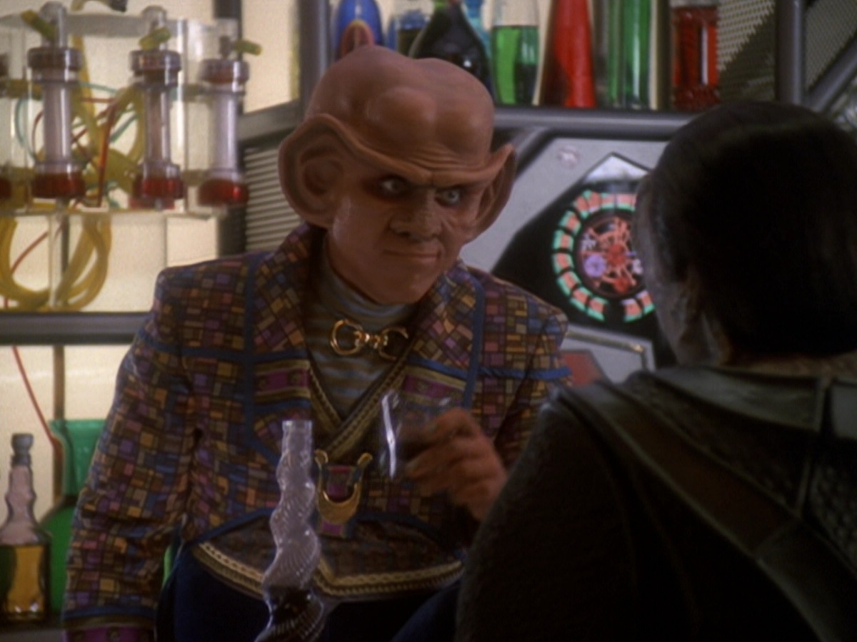extant_StarTrek_DS9_6x05-FavorTheBold_01987.jpg