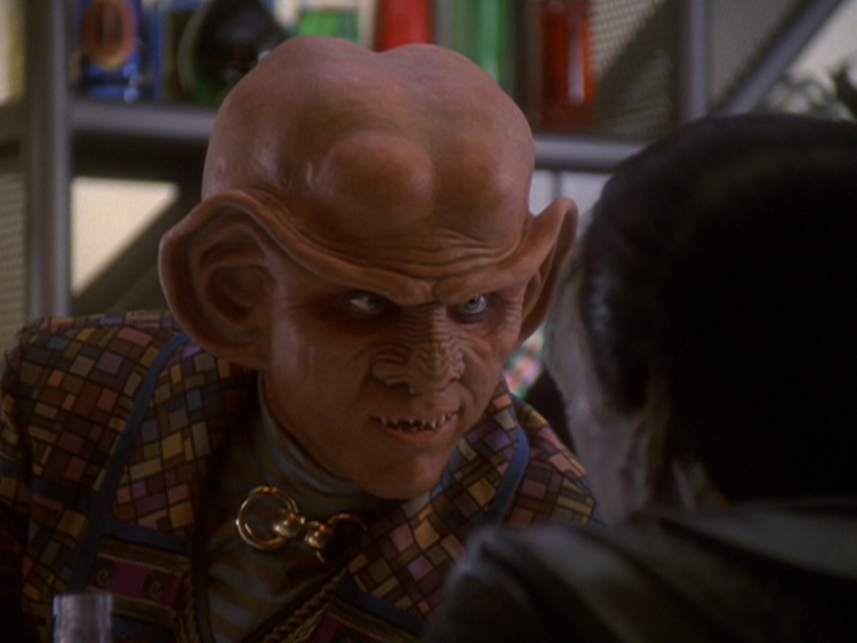 extant_StarTrek_DS9_6x05-FavorTheBold_02039.jpg
