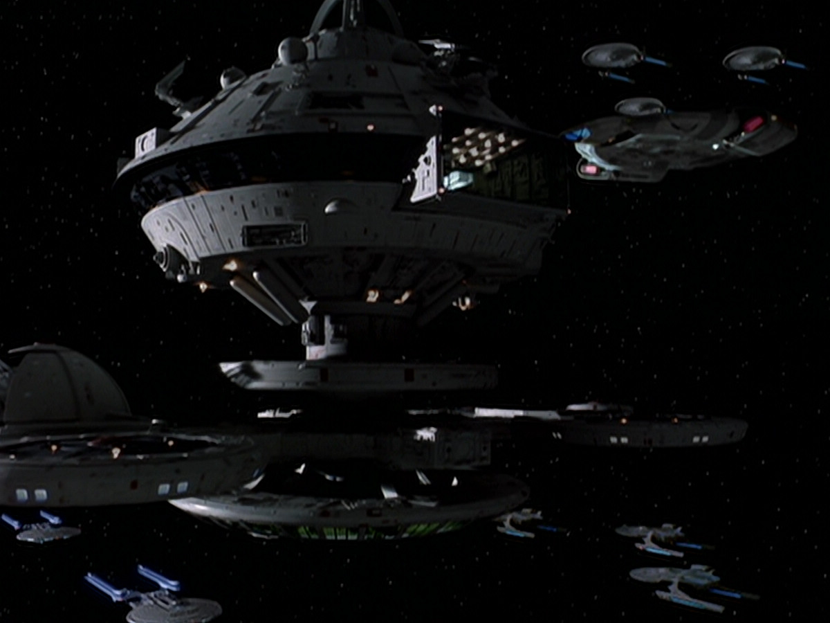 extant_StarTrek_DS9_6x05-FavorTheBold_02088.jpg