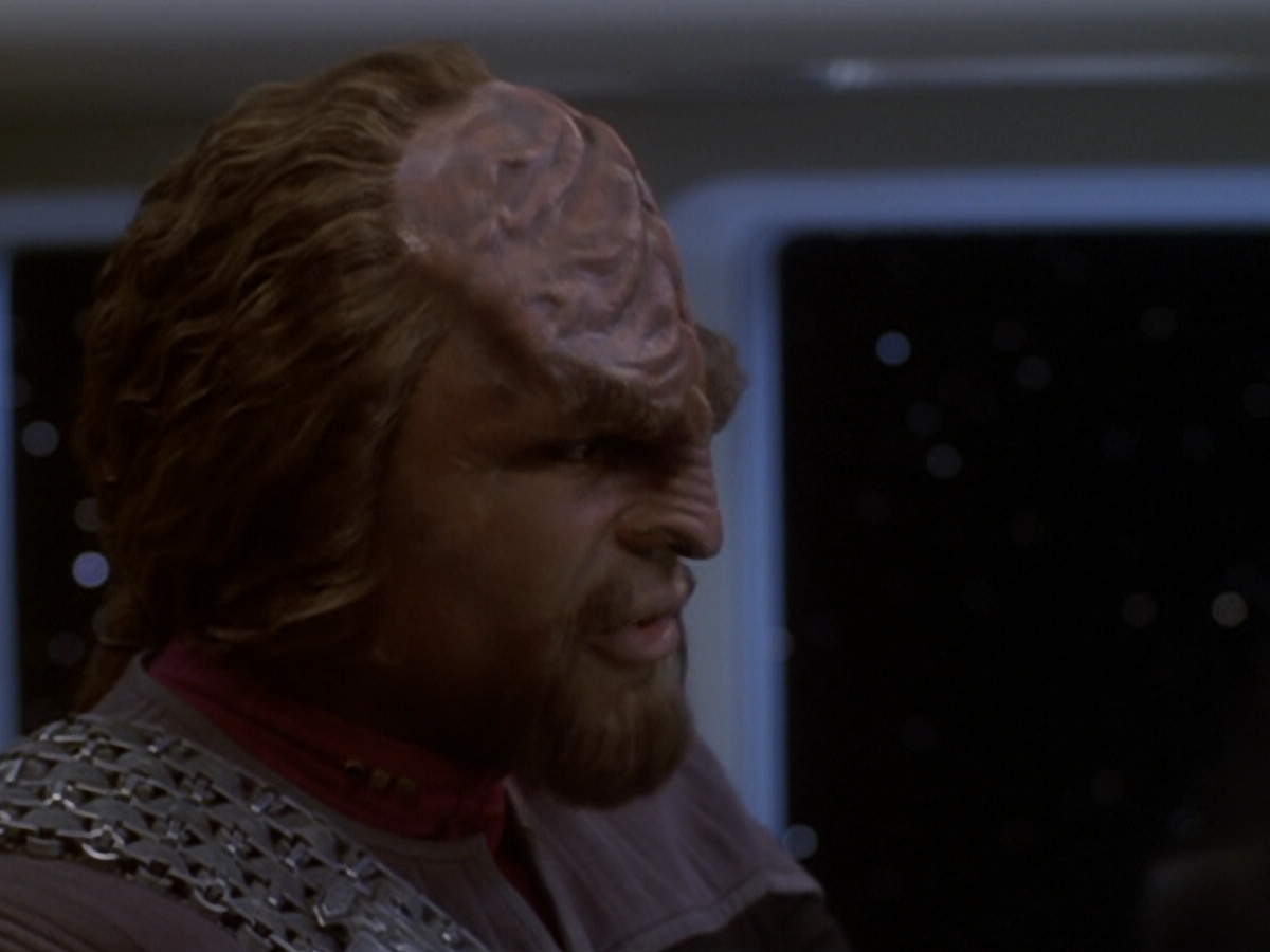 extant_StarTrek_DS9_6x05-FavorTheBold_02109.jpg
