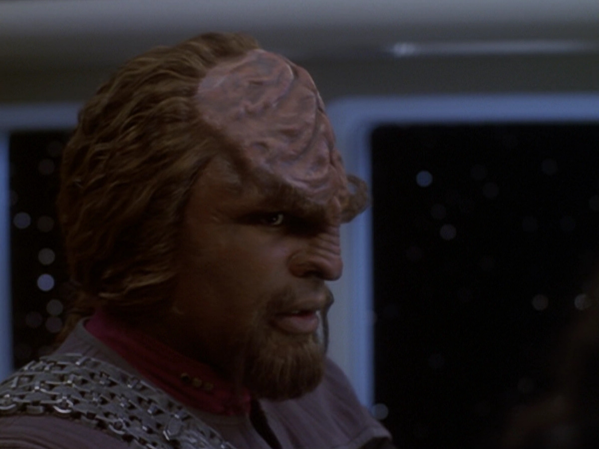 extant_StarTrek_DS9_6x05-FavorTheBold_02122.jpg