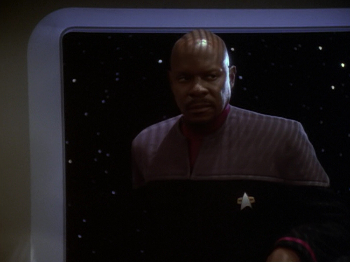 extant_StarTrek_DS9_6x05-FavorTheBold_02135.jpg