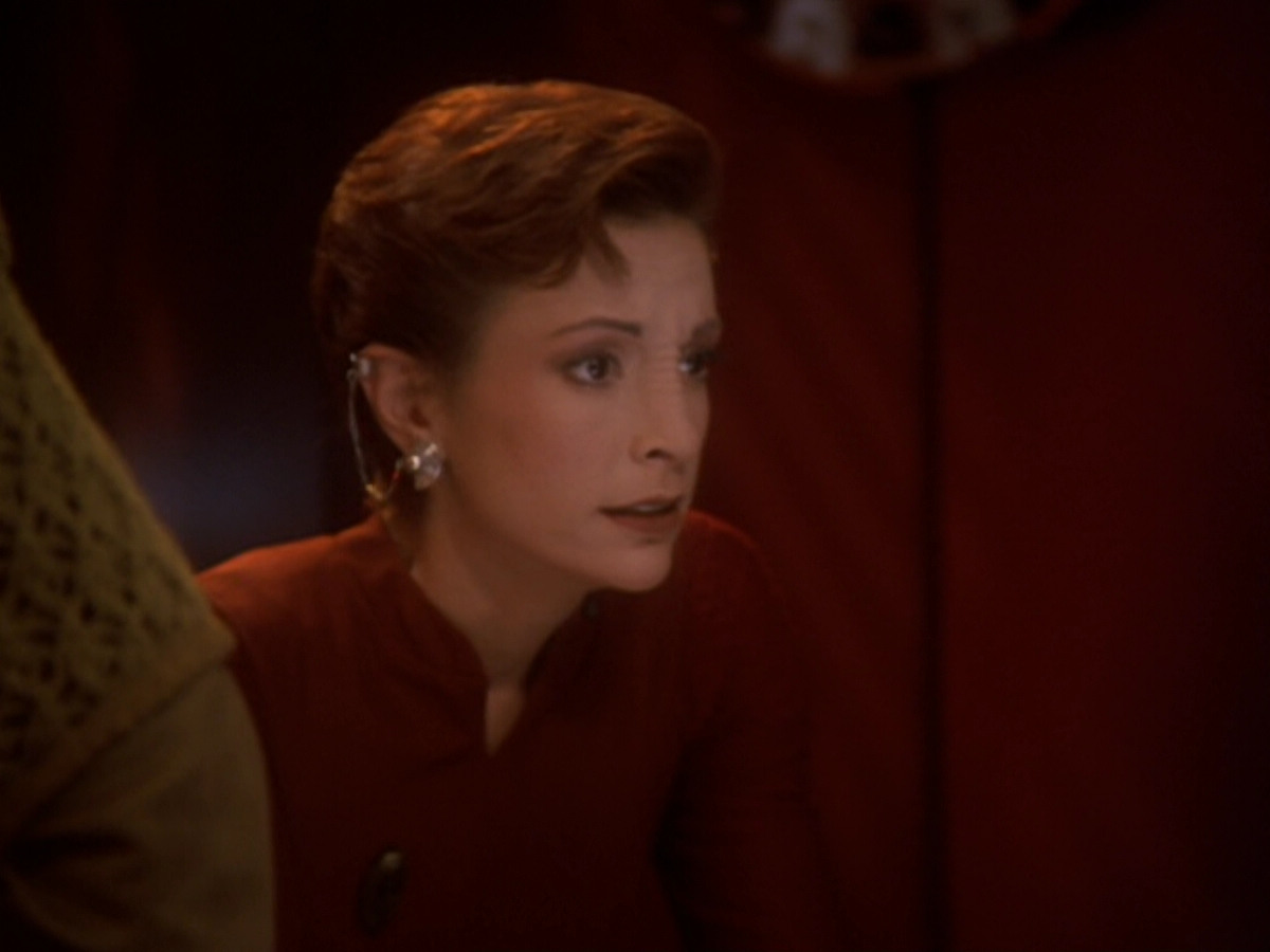 extant_StarTrek_DS9_6x05-FavorTheBold_02210.jpg