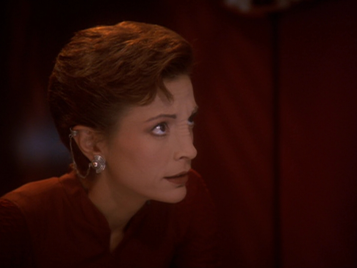 extant_StarTrek_DS9_6x05-FavorTheBold_02215.jpg