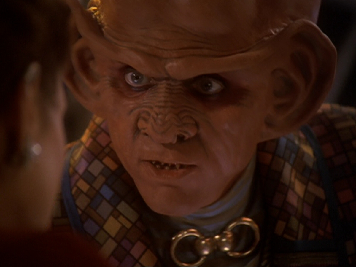 extant_StarTrek_DS9_6x05-FavorTheBold_02262.jpg