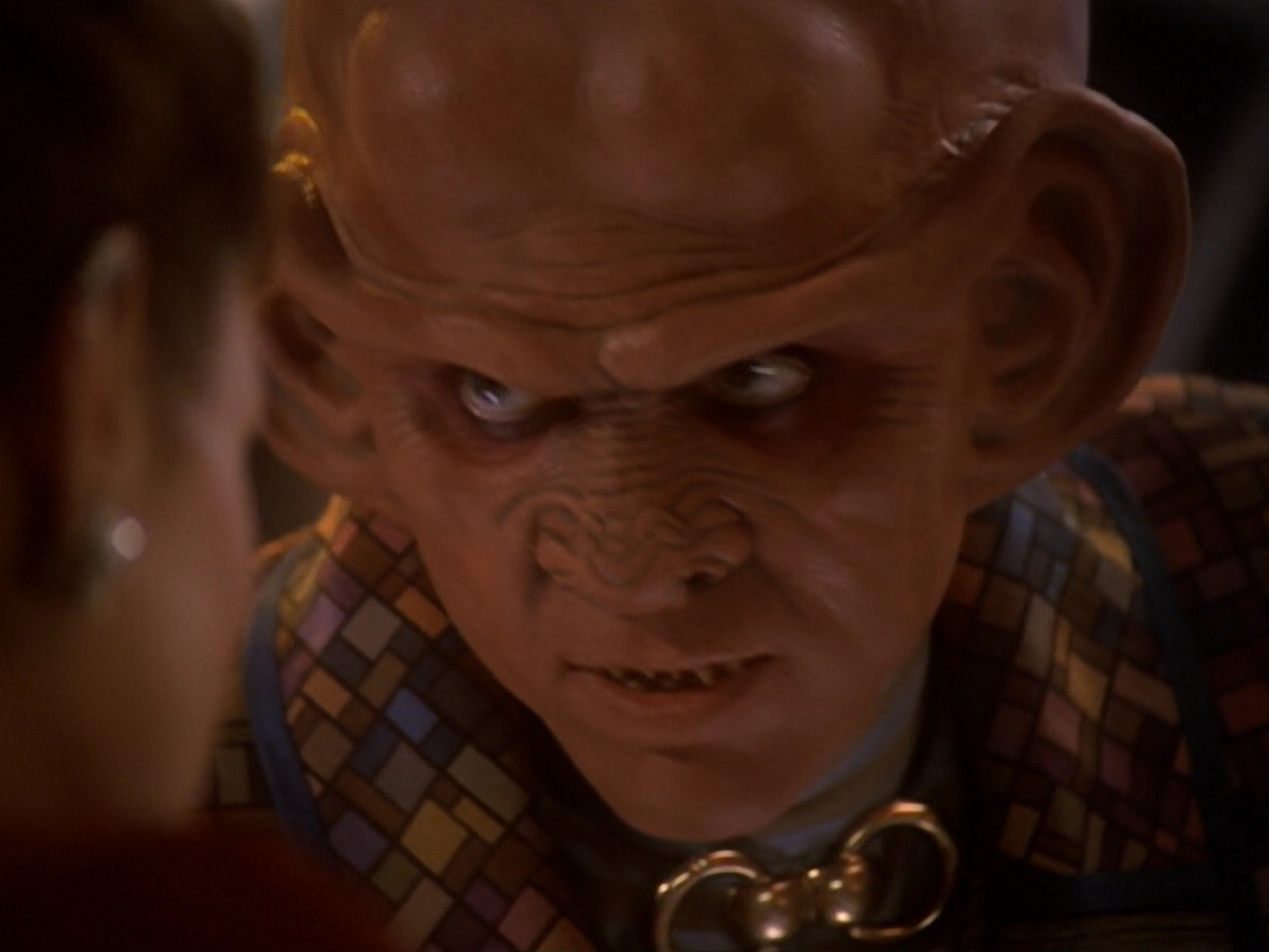 extant_StarTrek_DS9_6x05-FavorTheBold_02266.jpg