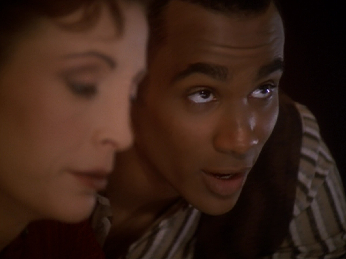 extant_StarTrek_DS9_6x05-FavorTheBold_02272.jpg