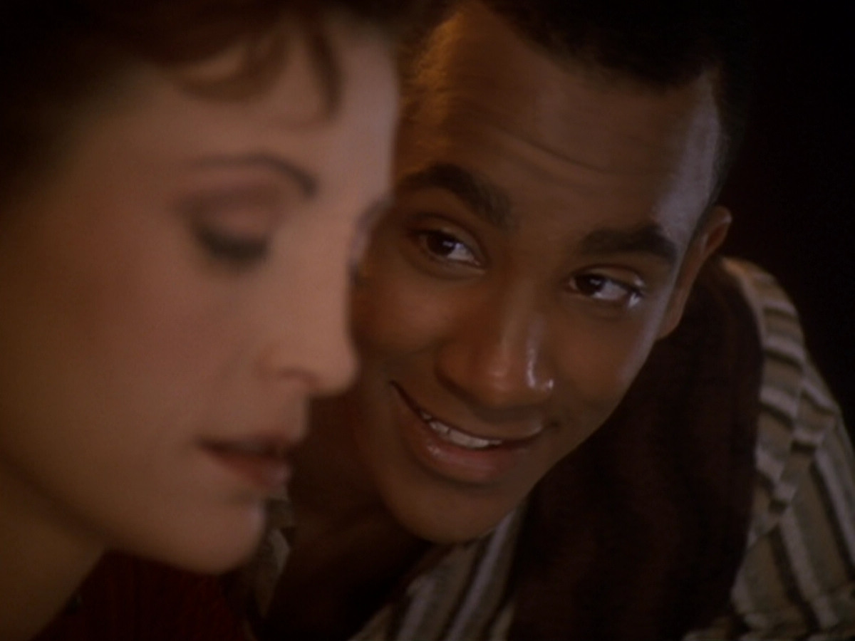 extant_StarTrek_DS9_6x05-FavorTheBold_02282.jpg