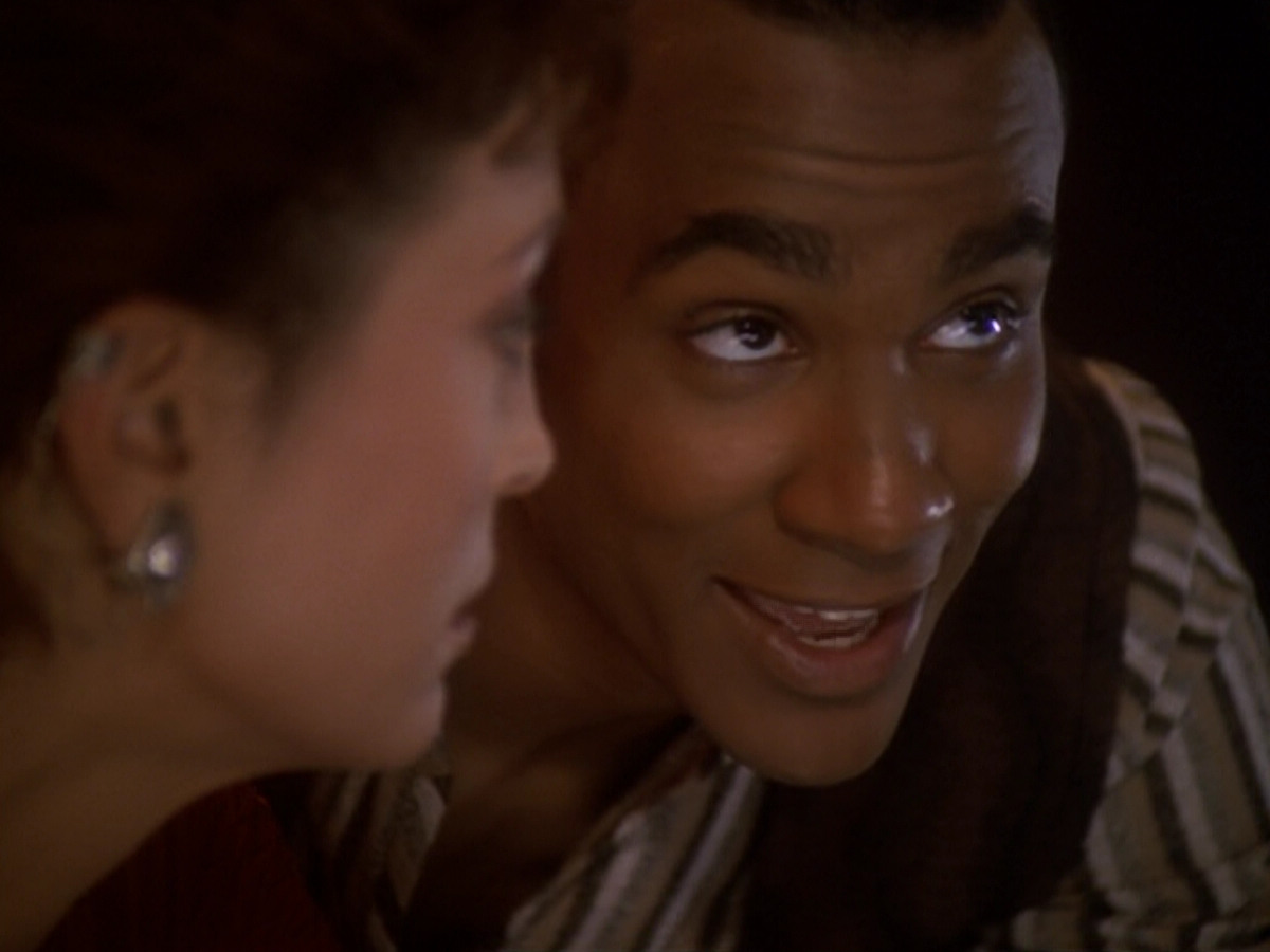 extant_StarTrek_DS9_6x05-FavorTheBold_02289.jpg