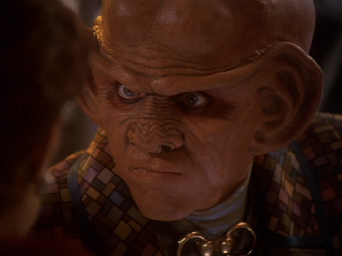 extant_StarTrek_DS9_6x05-FavorTheBold_02291.jpg